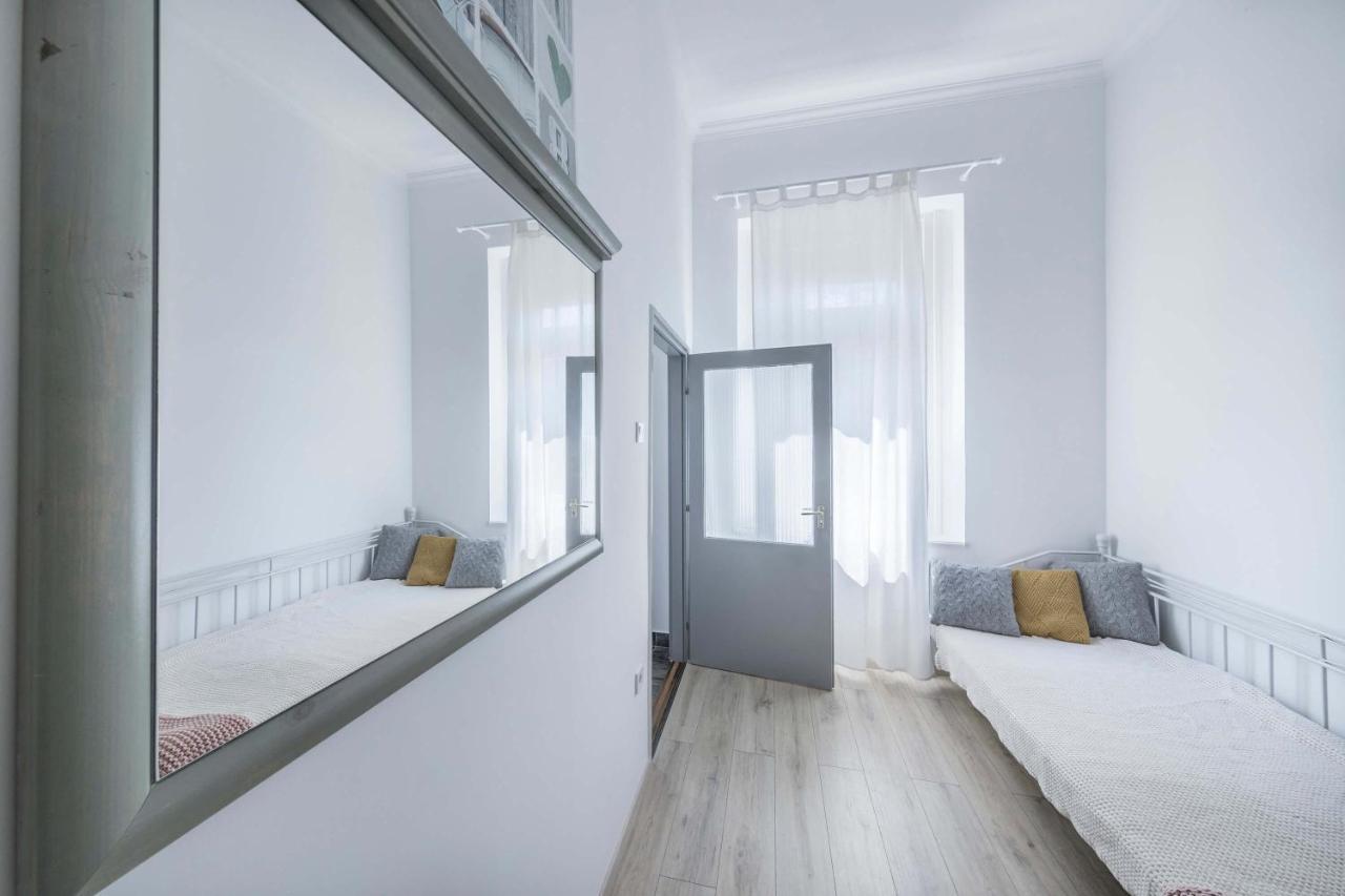 Souper Apartments Downtown-Kiraly Street Budapest Exterior photo