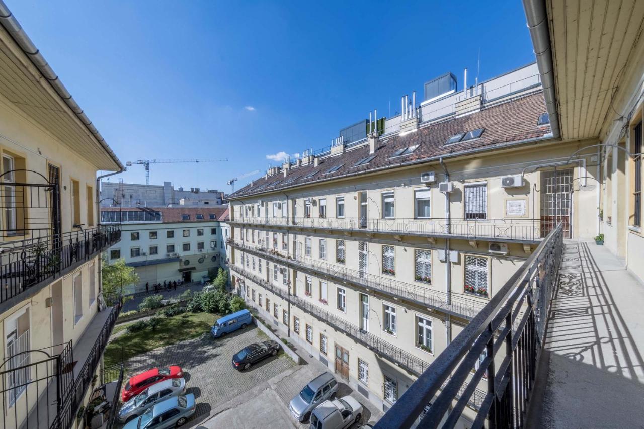 Souper Apartments Downtown-Kiraly Street Budapest Exterior photo